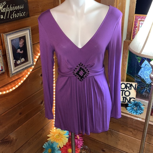 Gorgeous sexy purple low cut detailed shirt NWT - Picture 12 of 12